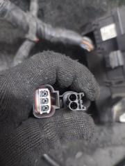 Блок предохранителей левый Hyundai Grand Starex TQ D4CB 919504H510 3 ракурс