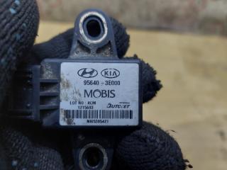 Датчик ускорения Kia Sorento BL D4CB 956403E000 4 ракурс