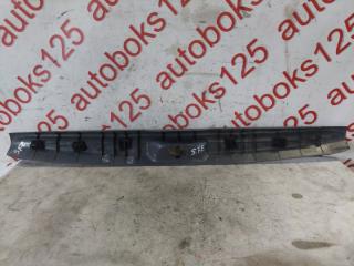 Накладка замка багажника Hyundai Santa Fe SM D4EA 8577026700 4 ракурс