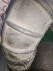Патрубок воздушного фильтра Hyundai Santa Fe CM D4EB 281382B200 5 ракурс