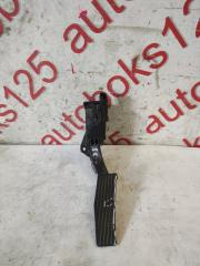 Педаль газа Chevrolet Cruze J300 F16D4 13252702 5 ракурс