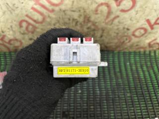 Блок предохранителей Kia Sorento BL D4CB 911713E910 5 ракурс