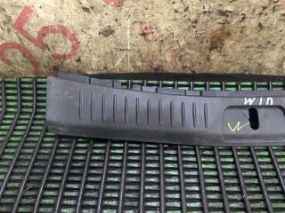 Накладка замка багажника Daewoo Winstorm KLAC Z20S 20984219 2 ракурс