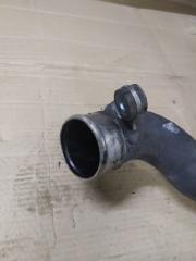 Патрубок интеркулера Kia Mohave HM D6EA 282613A500 4 ракурс