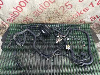 Проводка под капотом Hyundai Galloper 2003