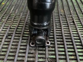 Кардан задний Kia Sportage KM D4EA 493002E000 4 ракурс Кардан задний Kia Sportage KM D4EA 493002E000 4 ракурс