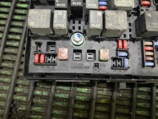Блок предохранителей Chevrolet Cruze J300 F18D4 13222782, 13255300, 95321463 5 ракурс
