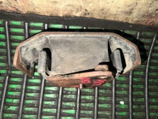Подушка двигателя правая Hyundai Porter D4CB 218114F200 3 ракурс