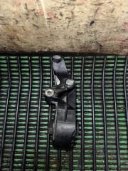 Подушка двигателя передняя Chevrolet Cruze J300 F18D4 13248493 3 ракурс