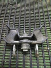Подушка акпп Hyundai Grand Starex TQ D4CB 218324H100 2 ракурс