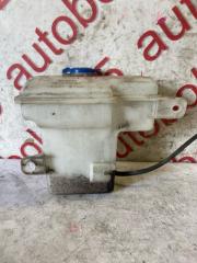 Бачок омывателя Hyundai Porter D4CB 986104F000 3 ракурс Бачок омывателя Hyundai Porter D4CB 986104F000 3 ракурс