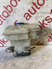 Бачок омывателя Hyundai Porter D4CB 986104F000 3 ракурс Бачок омывателя Hyundai Porter D4CB 986104F000 3 ракурс