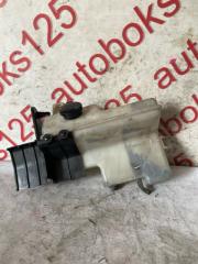 Бачок расширительный Hyundai Porter D4CB 254304F100 1 ракурс Бачок расширительный Hyundai Porter D4CB 254304F100 1 ракурс