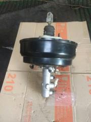Главный тормозной цилиндр Hyundai Porter D4CB 586004F010, 586104F010 3 ракурс Главный тормозной цилиндр Hyundai Porter D4CB 586004F010, 586104F010 3 ракурс