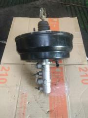 Главный тормозной цилиндр Hyundai Porter D4CB 586004F010, 586104F010 4 ракурс Главный тормозной цилиндр Hyundai Porter D4CB 586004F010, 586104F010 4 ракурс
