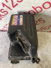 Корпус воздушного фильтра Hyundai Santa Fe CM D4EB 281002B200 5 ракурс