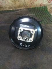 Главный тормозной цилиндр Hyundai Porter D4CB 586004F010, 586104F010 1 ракурс Главный тормозной цилиндр Hyundai Porter D4CB 586004F010, 586104F010 1 ракурс