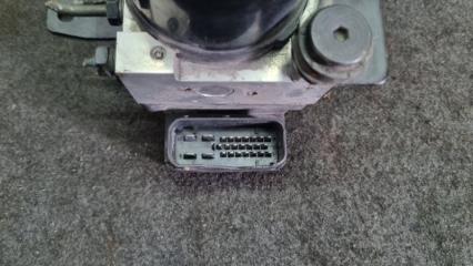 Блок abs Hyundai Tucson JM D4EA 589202e000 5 ракурс