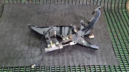 Педаль сцепления Hyundai Porter D4CB 2 ракурс
