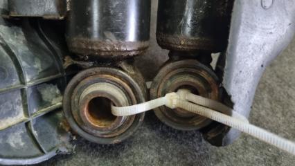 Амортизатор задний Hyundai Santa Fe CM D4EA 553102B001 3 ракурс