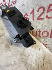 Блок управления климат-контролем Hyundai Grand Starex TQ D4CB 972504H000 3 ракурс