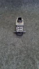 Насос омывателя Hyundai Santa Fe CM D4EB 985103E000 1 ракурс Насос омывателя Hyundai Santa Fe CM D4EB 985103E000 1 ракурс