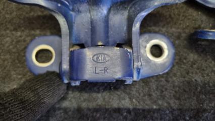 Петля дверная правая передняя Kia Bongo PU J3 2 ракурс
