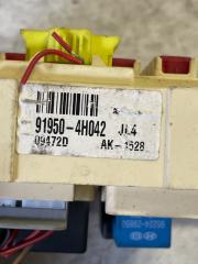 Блок предохранителей Hyundai Grand Starex TQ D4CB 919504h042 5 ракурс