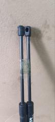 Амортизатор двери Hyundai Grand Starex TQ D4CB 817704H000 2 ракурс Амортизатор двери Hyundai Grand Starex TQ D4CB 817704H000 2 ракурс