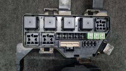 Блок предохранителей правый Hyundai Grand Starex TQ D4CB 914004H251, 919504H610 4 ракурс
