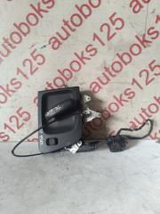 Ручка двери внутренняя левая задняя Hyundai Grand Starex TQ D4CB 836304h000 1 ракурс