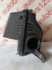 Корпус воздушного фильтра Kia Sorento BL D4CB 281103e700 5 ракурс