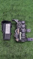 Блок предохранителей правый Hyundai Grand Starex TQ D4CB 914004H052, 919504H610 2 ракурс