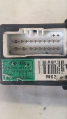 Реле поворота Hyundai Grand Starex TQ D4CB 952304H101 3 ракурс