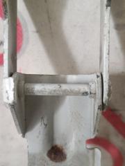 Крепление капота Hyundai Porter D4CB 5 ракурс