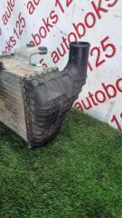 Радиатор интеркулера Hyundai Tucson JM D4EA 2827027251 2 ракурс Радиатор интеркулера Hyundai Tucson JM D4EA 2827027251 2 ракурс