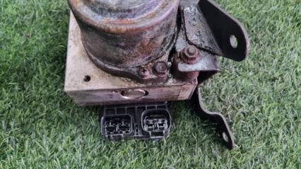 Блок abs Toyota Land Cruiser Prado KZJ90 1KZTE 1 ракурс