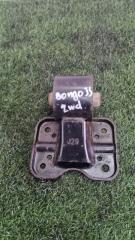 Подушка кпп Kia Bongo PU J3 218304E040 1 ракурс