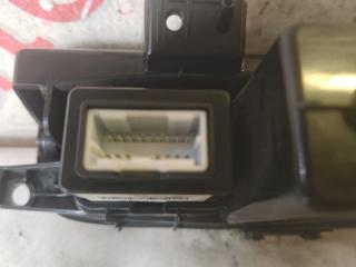 Бардачок Kia Carnival VQ D4HB 961204d602 5 ракурс
