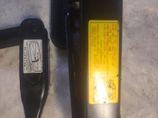 Домкрат Hyundai Grand Starex TQ D4CB Домкрат Hyundai Grand Starex TQ D4CB