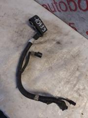 Клемма Hyundai Starex A1 D4CB 372104A301 3 ракурс