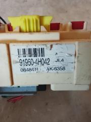 Блок предохранителей Hyundai Grand Starex TQ D4CB 919504H042 3 ракурс