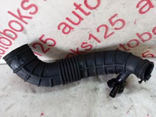 Патрубок воздушного фильтра HYUNDAI Santa Fe CM D4EB 281382B200 2 ракурс