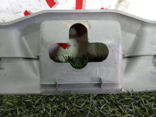 Накладка замка багажника HYUNDAI Terracan HP J3 84240H1002 3 ракурс