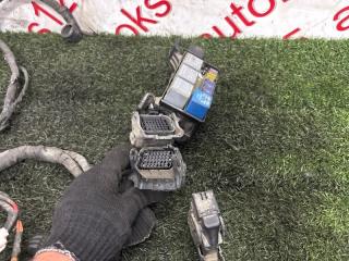 Проводка под капотом Kia Sorento BL D4CB 912023E640 2 ракурс
