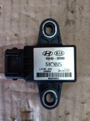 Датчик ускорения Kia Sorento BL D4CB 956403E000 2 ракурс
