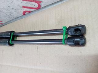 Амортизатор двери HYUNDAI Santa Fe CM D4EB 817702B000 4 ракурс Амортизатор двери HYUNDAI Santa Fe CM D4EB 817702B000 4 ракурс