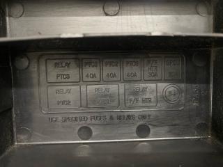 Блок предохранителей DAEWOO WINSTORM KLAC Z20S 0281003041 5 ракурс