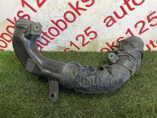 Патрубок воздушного фильтра HYUNDAI Santa Fe CM D4EB 282122B100 2 ракурс