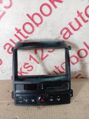 Консоль магнитофона Kia Sorento 2008 контрактная Консоль магнитофона Kia Sorento 2008